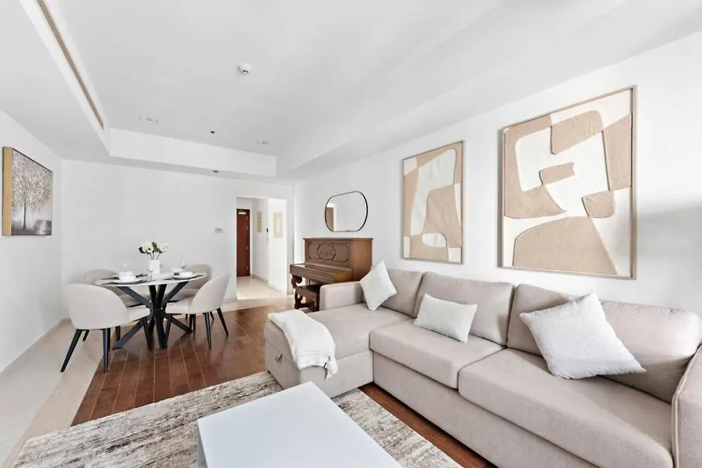 Cozy 1-Bedroom Apartment In Princess Tower Dubai 0*,